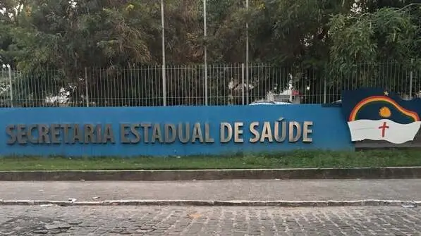 Governo de Pernambuco abre seleção para 45 profissionais de saúde com salários de até R$ 9,8 mil