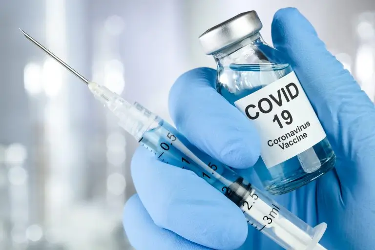 Vacinação contra Covid-19 no Brasil Atinge 94% da População